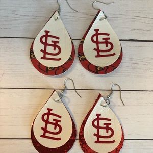 Handmade faux leather earrings🖤